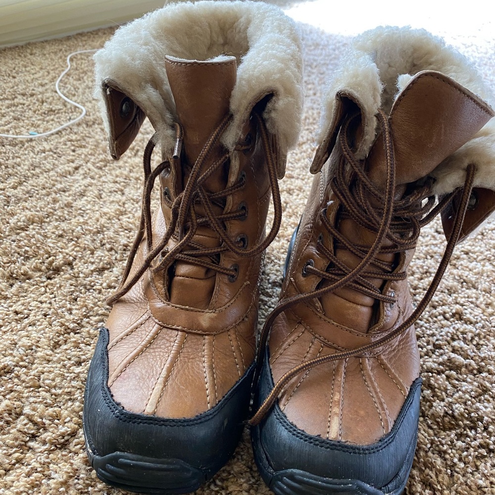 Very comfortable snow-boots, Ugg style